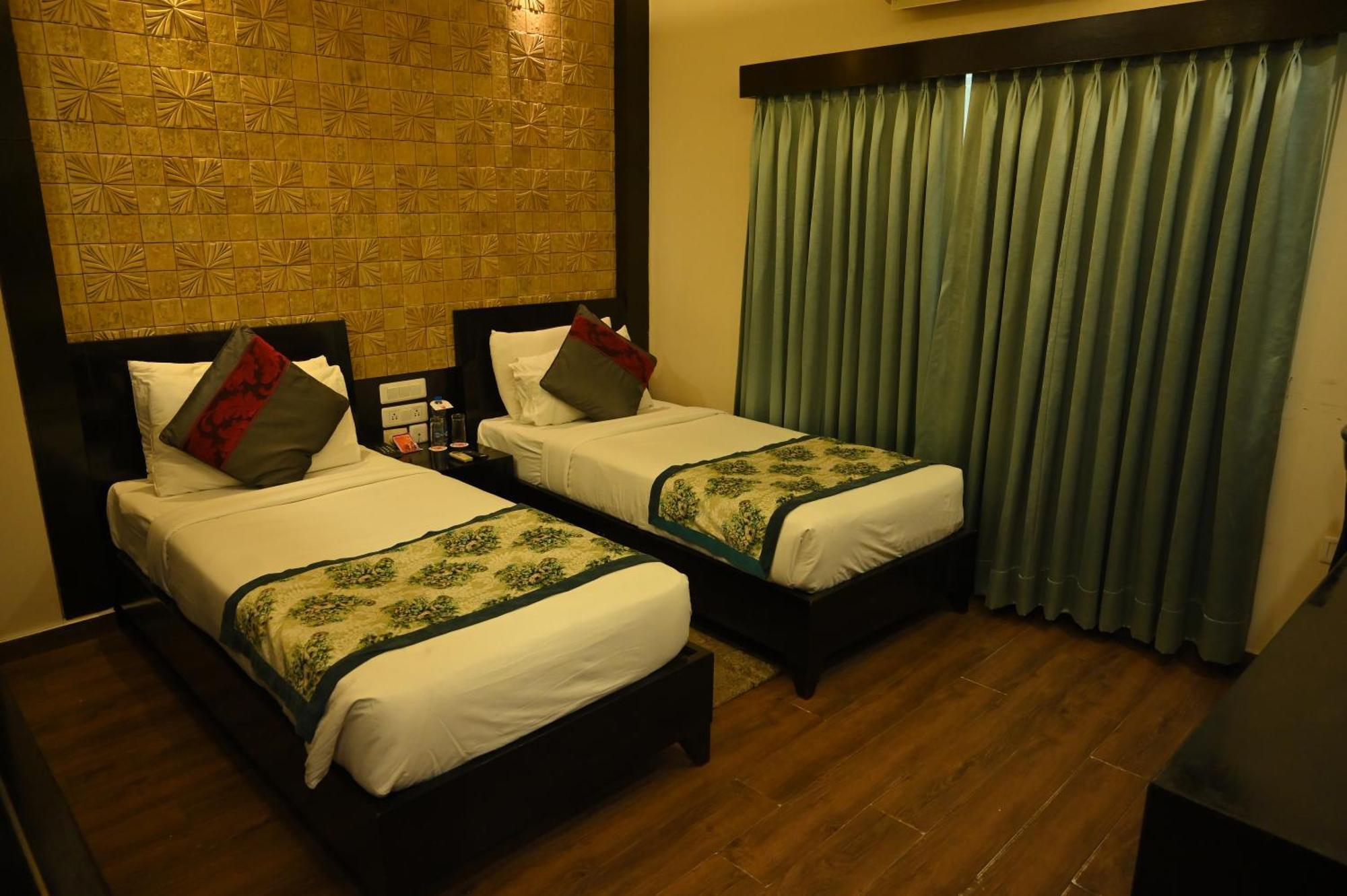 The Vaishnavi Hotel Deoghar Exterior photo